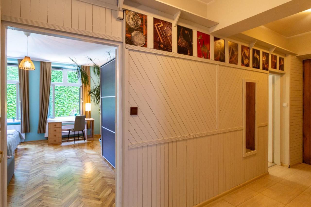 Spacious, Central & Artistic W/Brand New Bathroom! Krasków Exterior foto